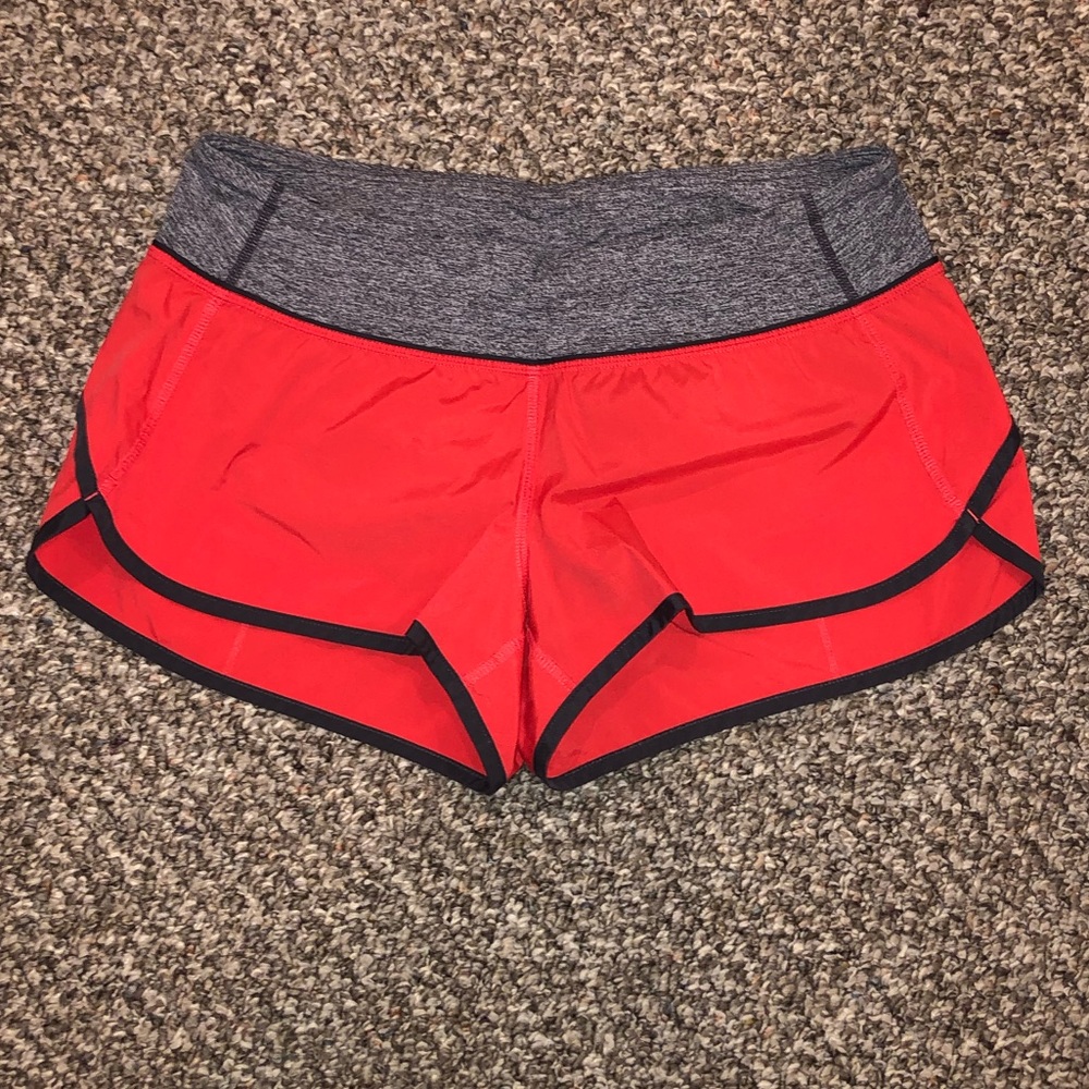Lululemon size 6 speed shorts in alarming